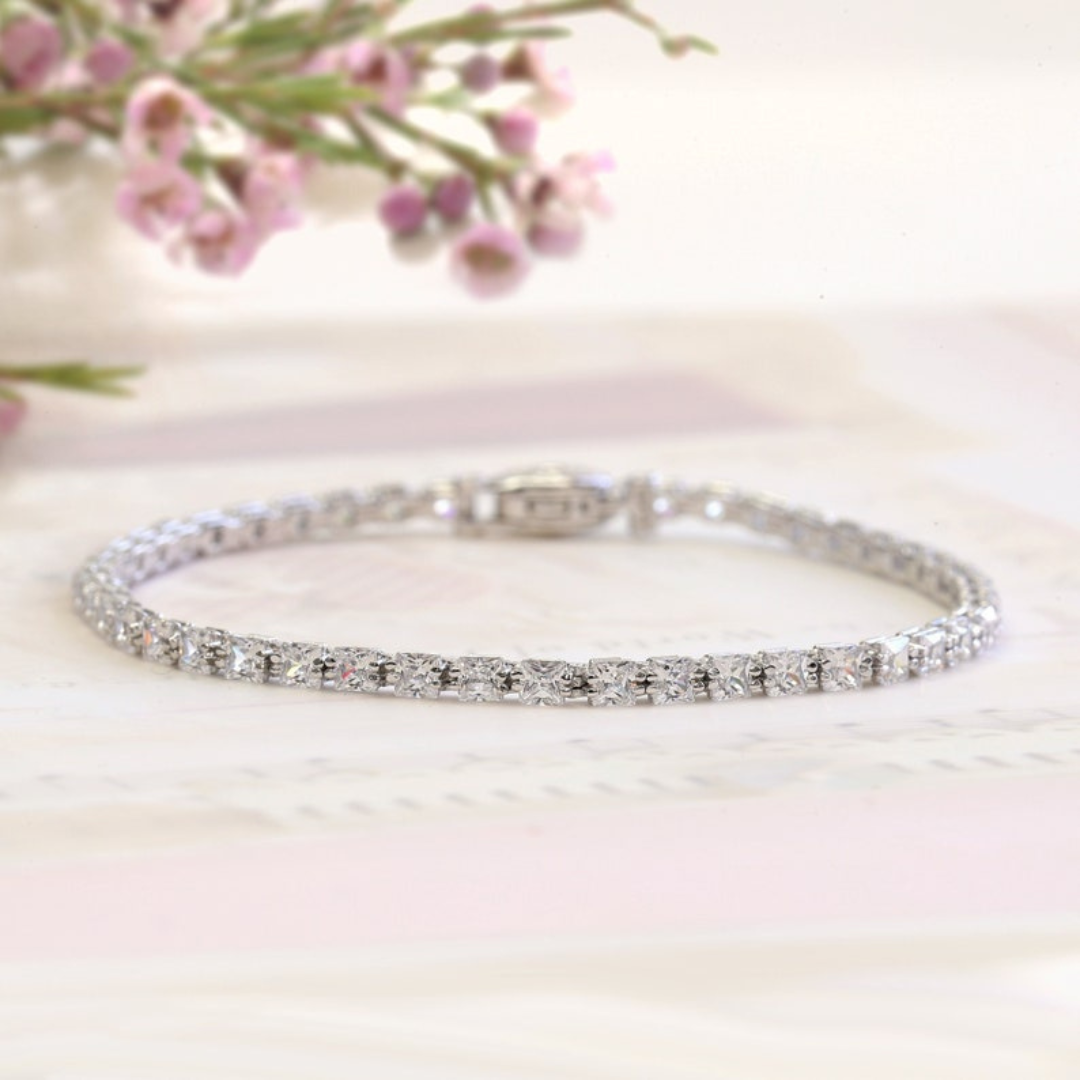 Moissanite 9.00 CT Princess Diamond Minimalist Bracelet