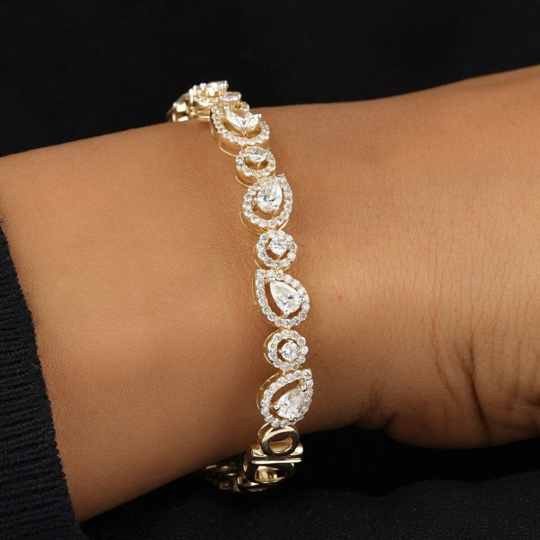 Moissanite 17.00 CT Round & Pear Diamond Brutalist Bracelet